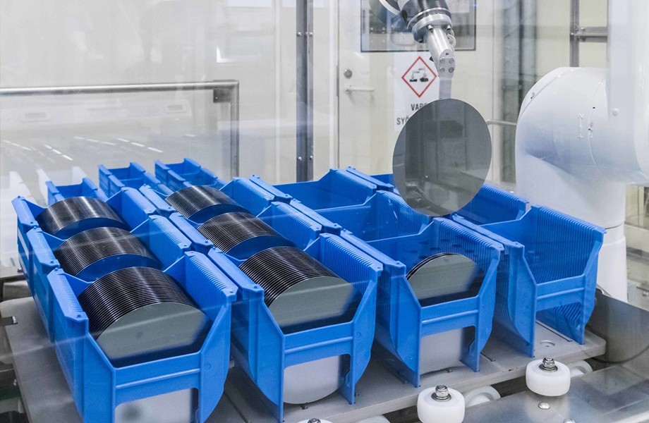 Preparation of silicon wafer raw materials