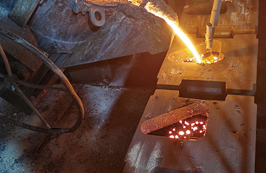 Refining of irregular castings